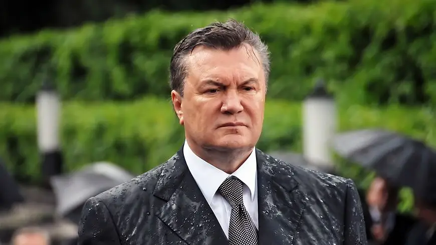 Viktor Yanukovych in the rain