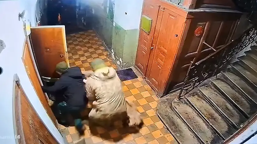 борьба с ТЦК в дверном проеме